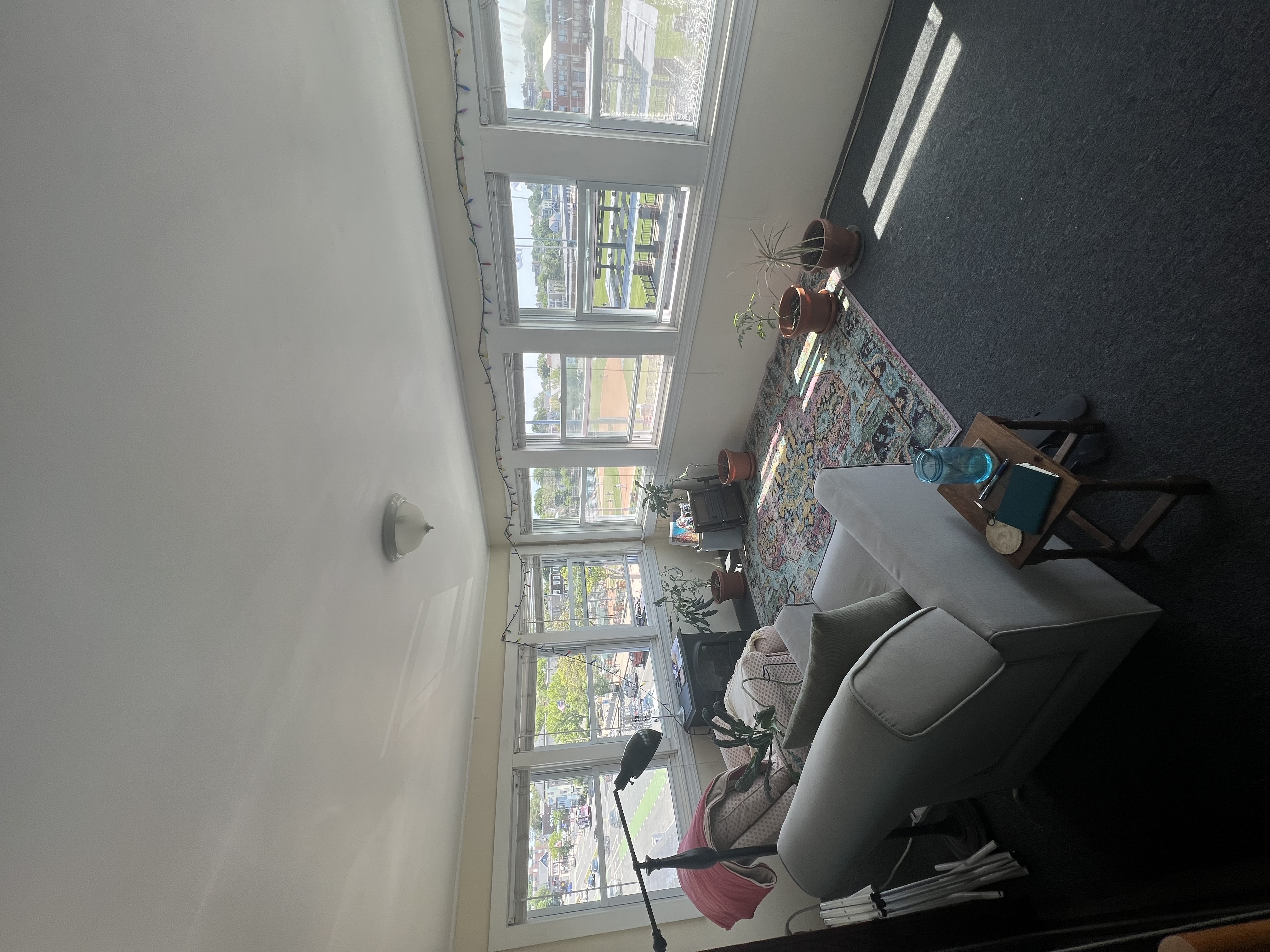 547 Broadway, Magoun Square