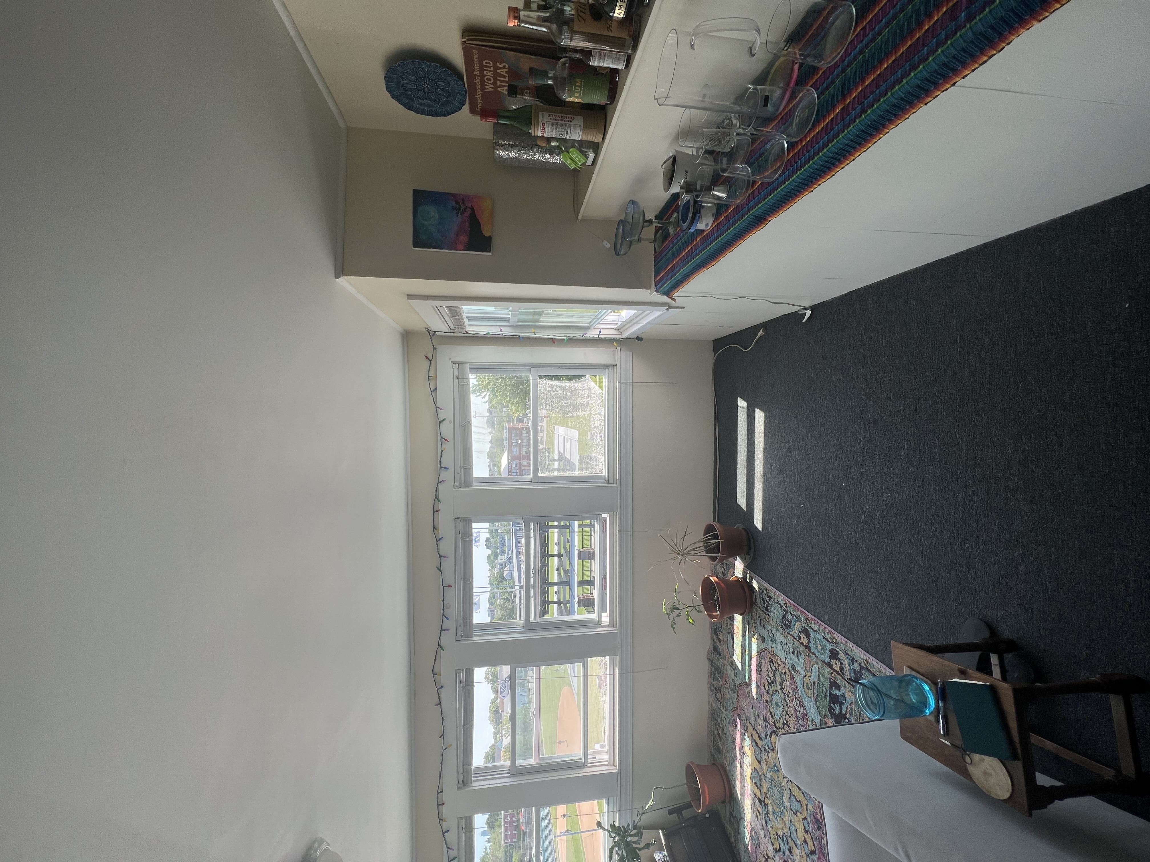 547 Broadway, Magoun Square