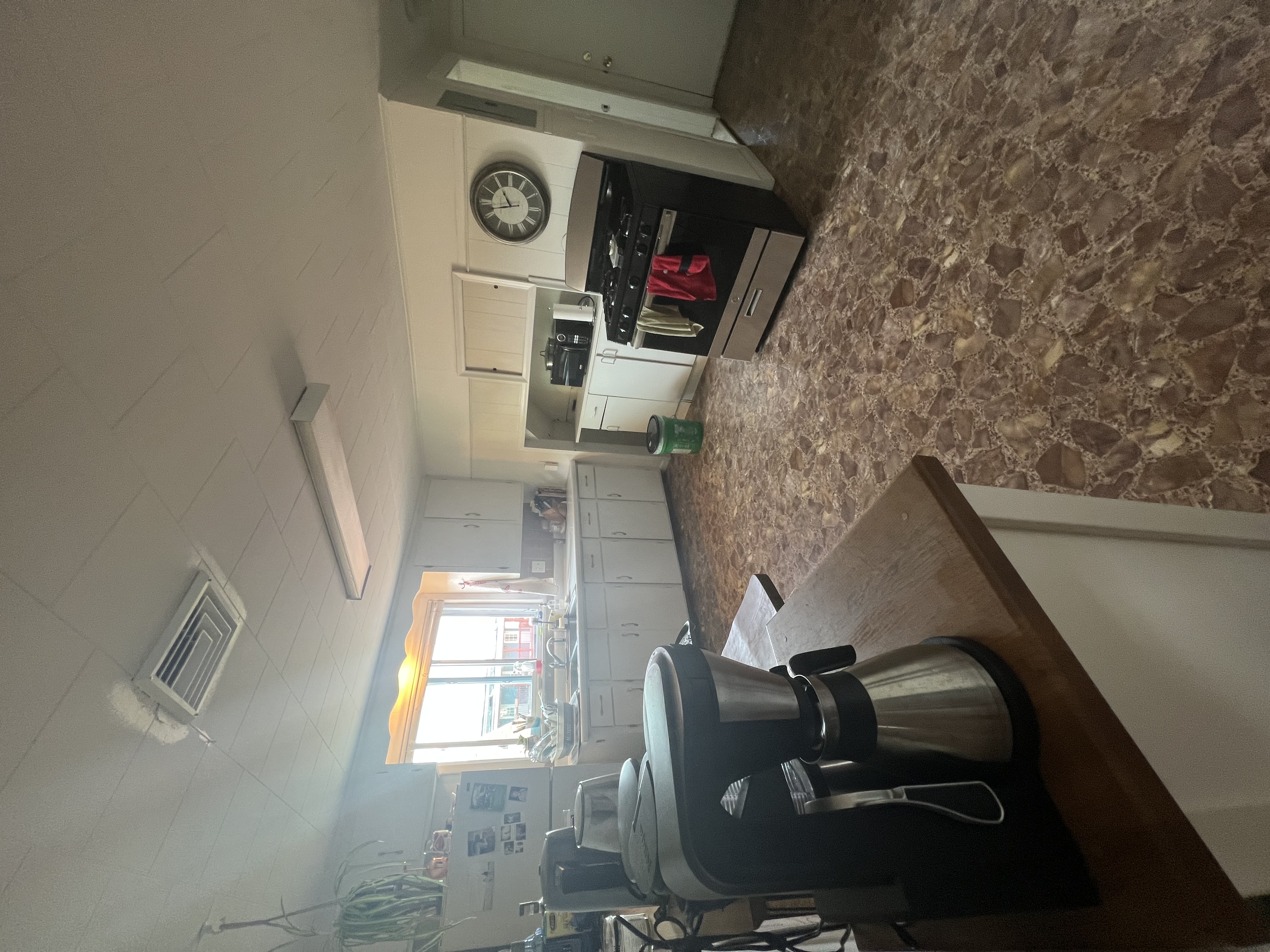 547 Broadway, Magoun Square