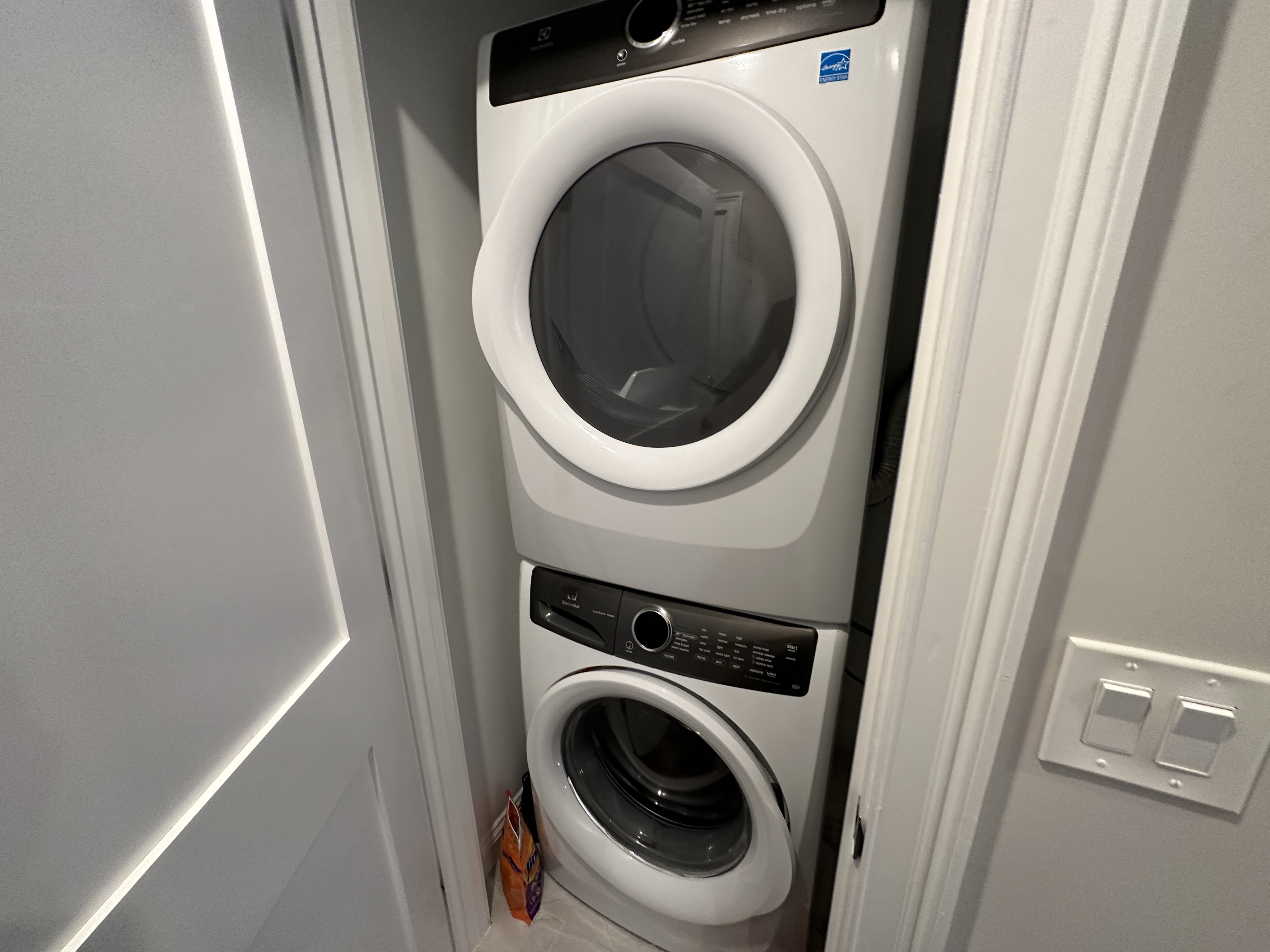 2017 Commonwealth Ave, Brighton