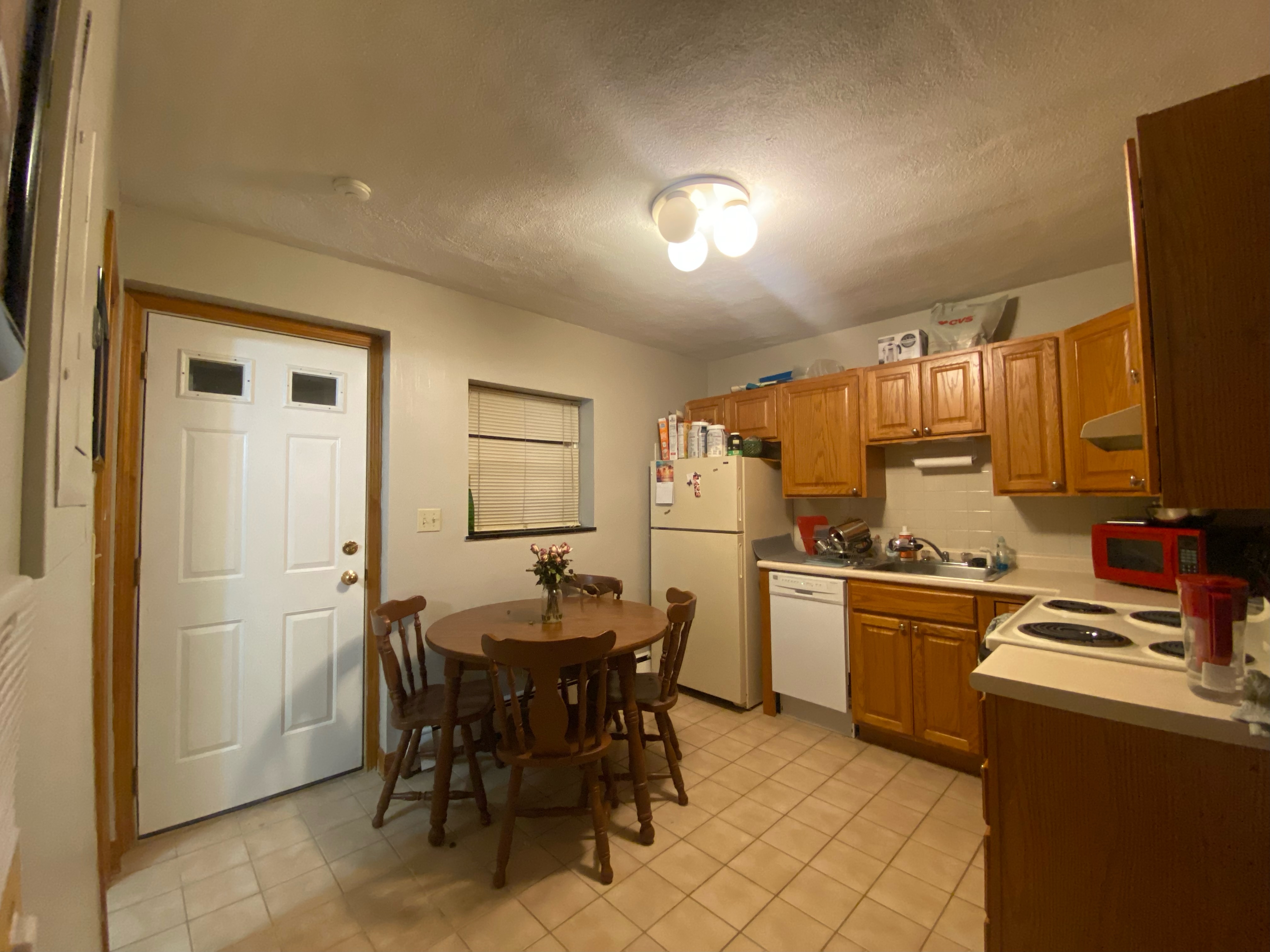 274 Grove St, Newton