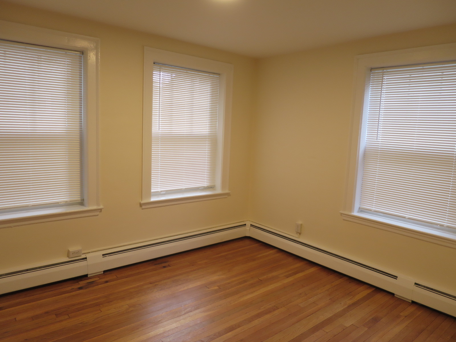 36 College Ave, Davis Square