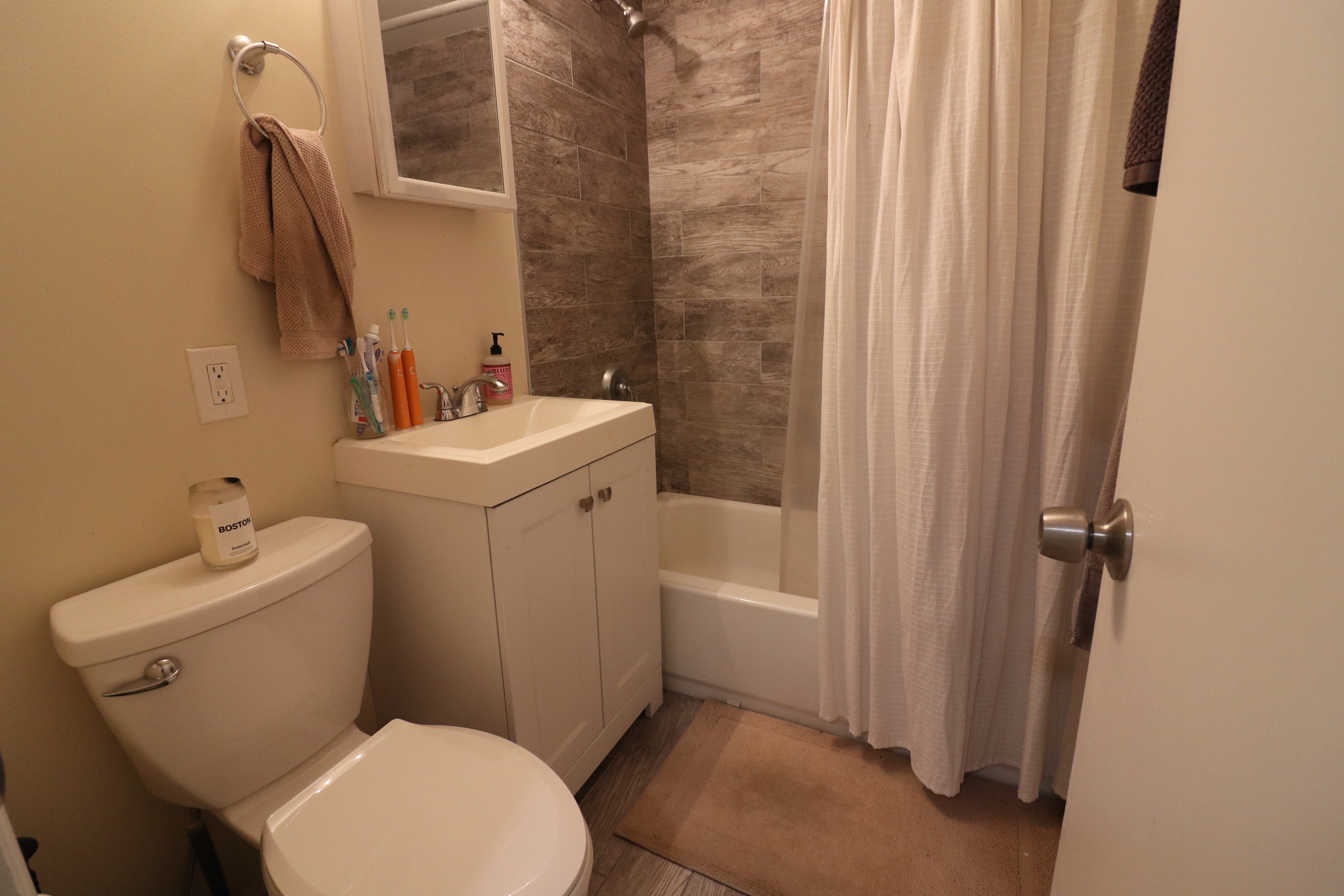 197 Kent St, Brookline