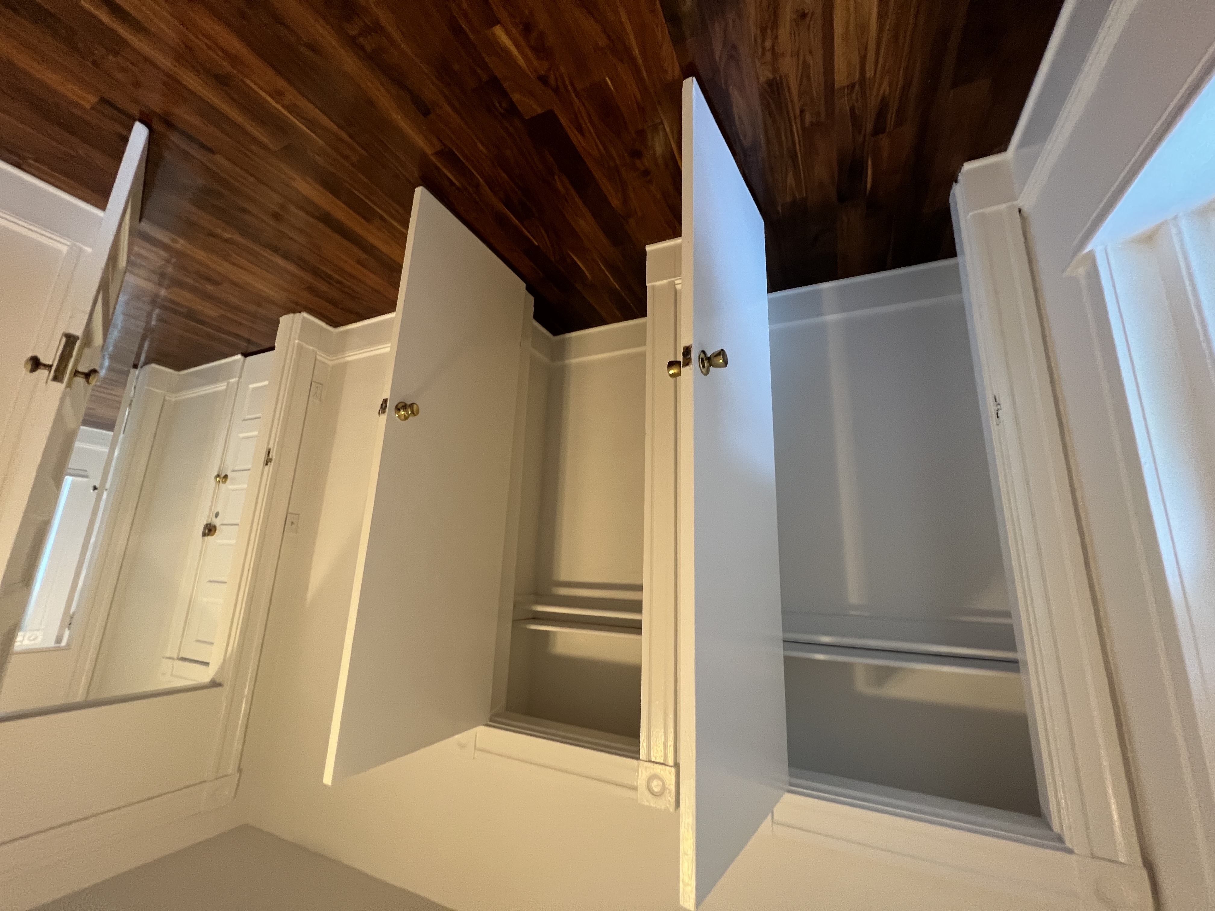 360 Beacon St, Ward Two