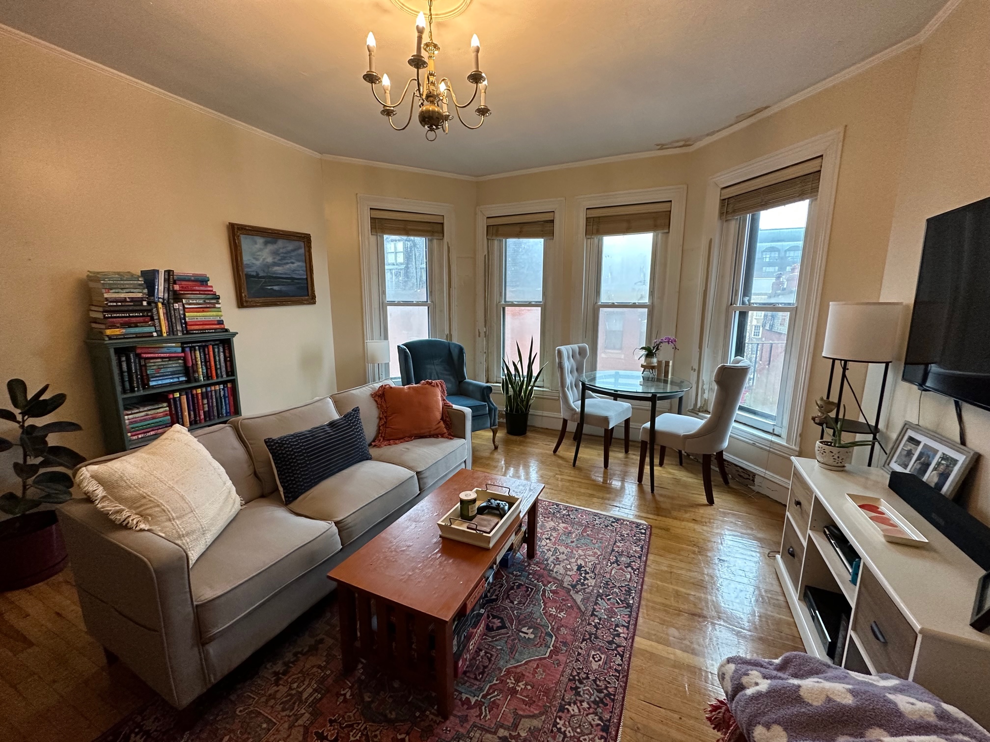 206 Commonwealth Ave, Back Bay