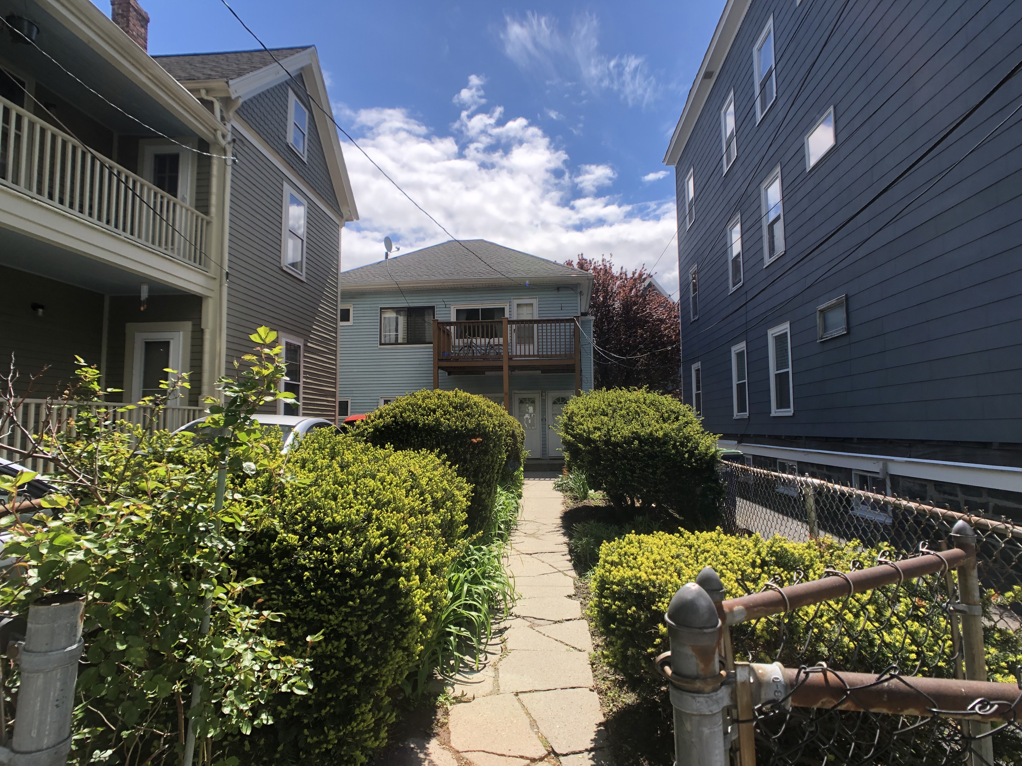 16 Moore St, Davis Square