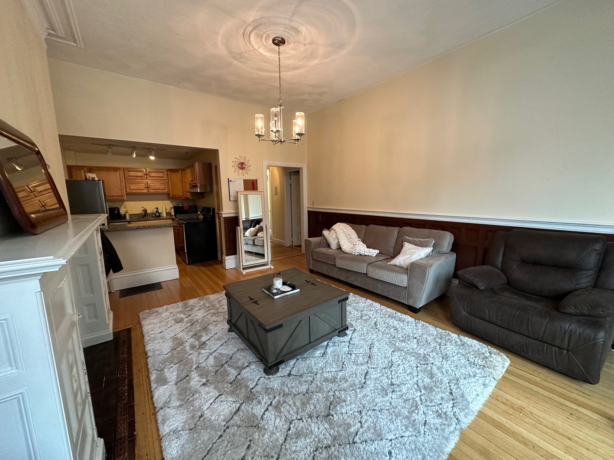 206 Commonwealth Ave, Back Bay