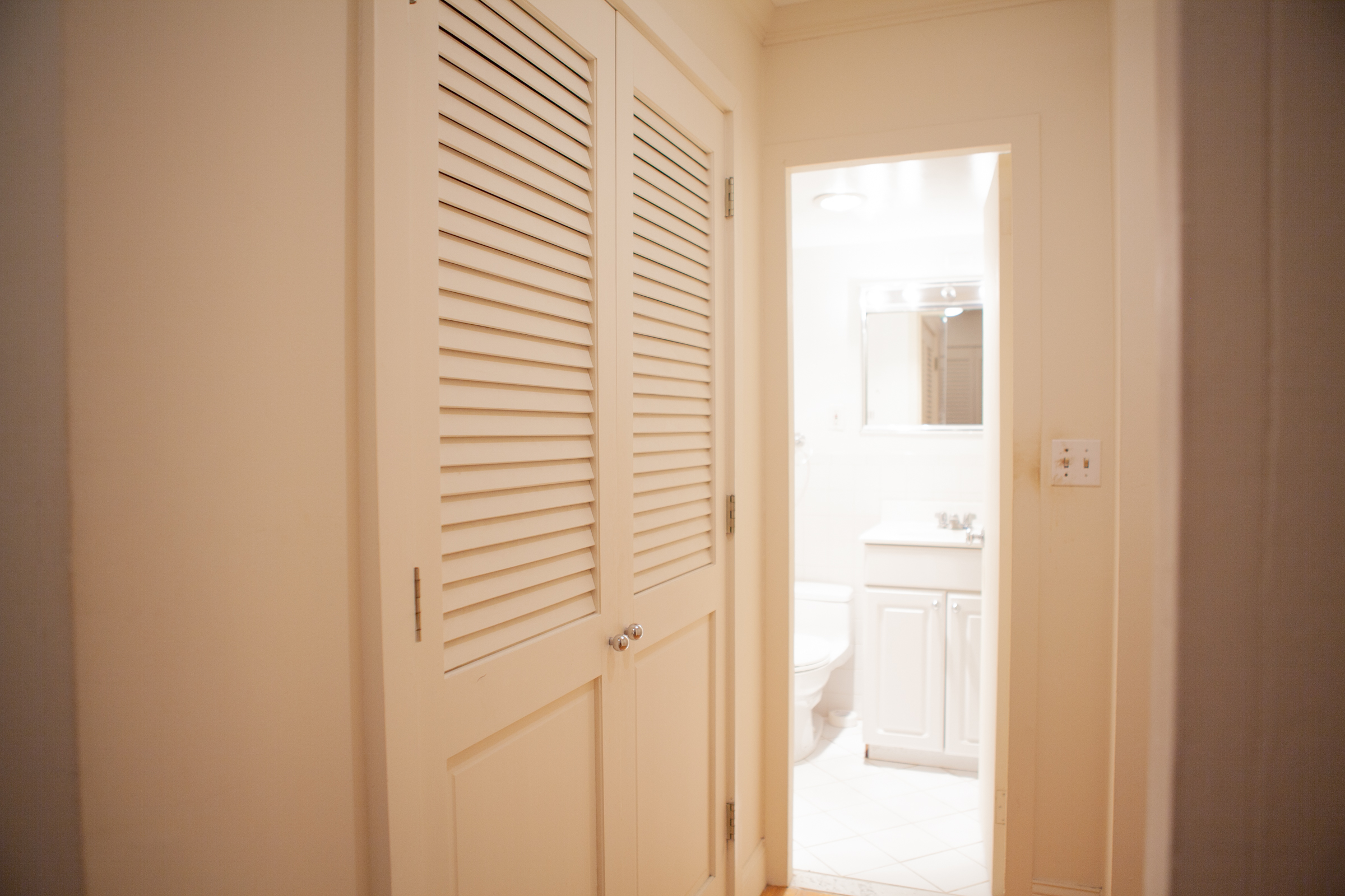 2 Hawthorne Pl, West End