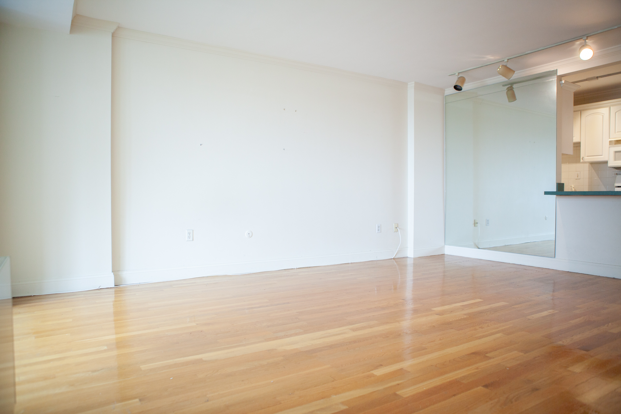 2 Hawthorne Pl, West End