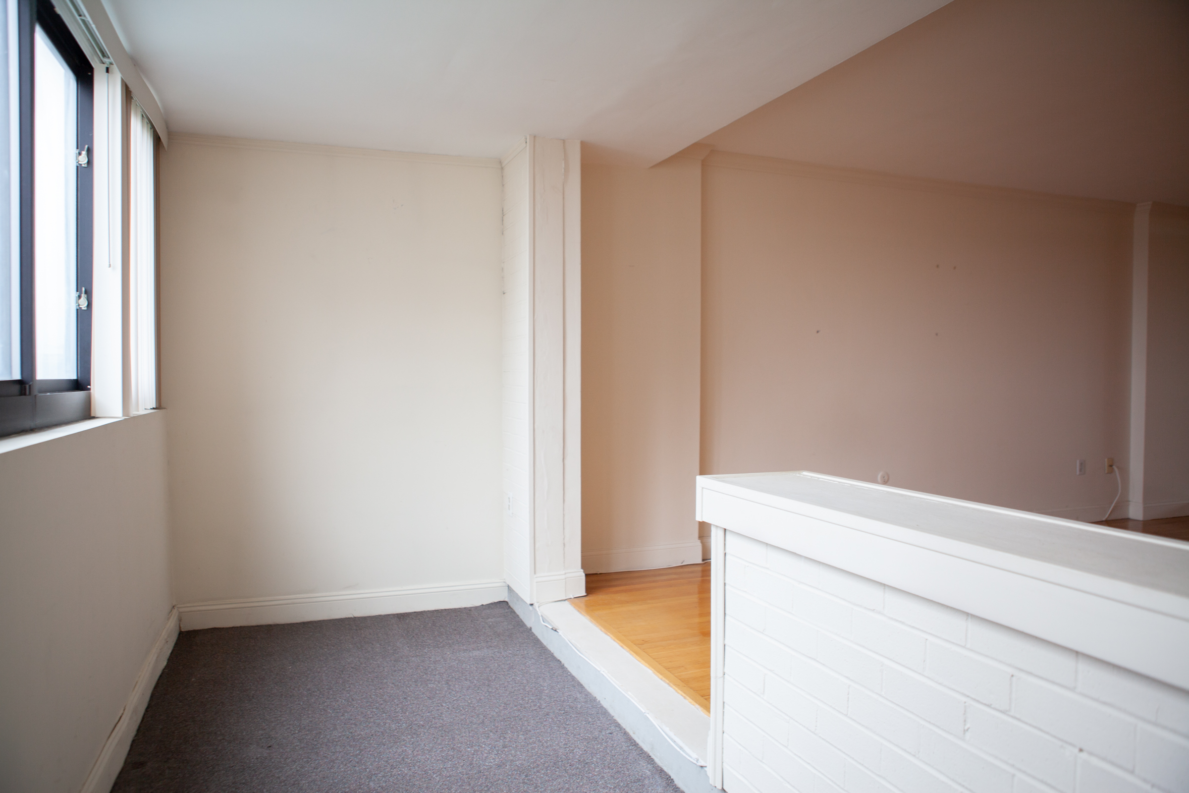 2 Hawthorne Pl, West End