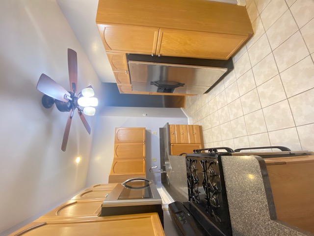 15 Portsmouth St, East Cambridge