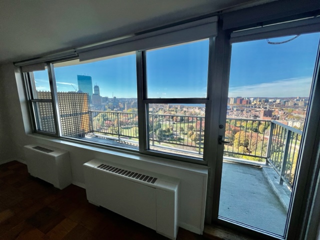 151 Tremont St, Downtown