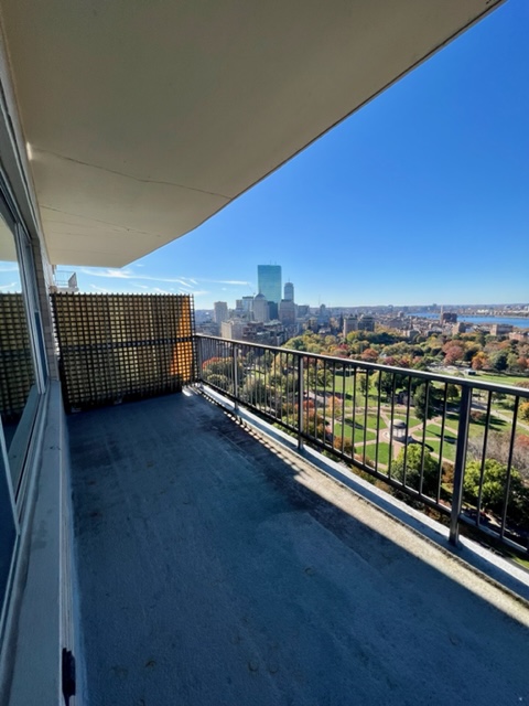 151 Tremont St, Downtown