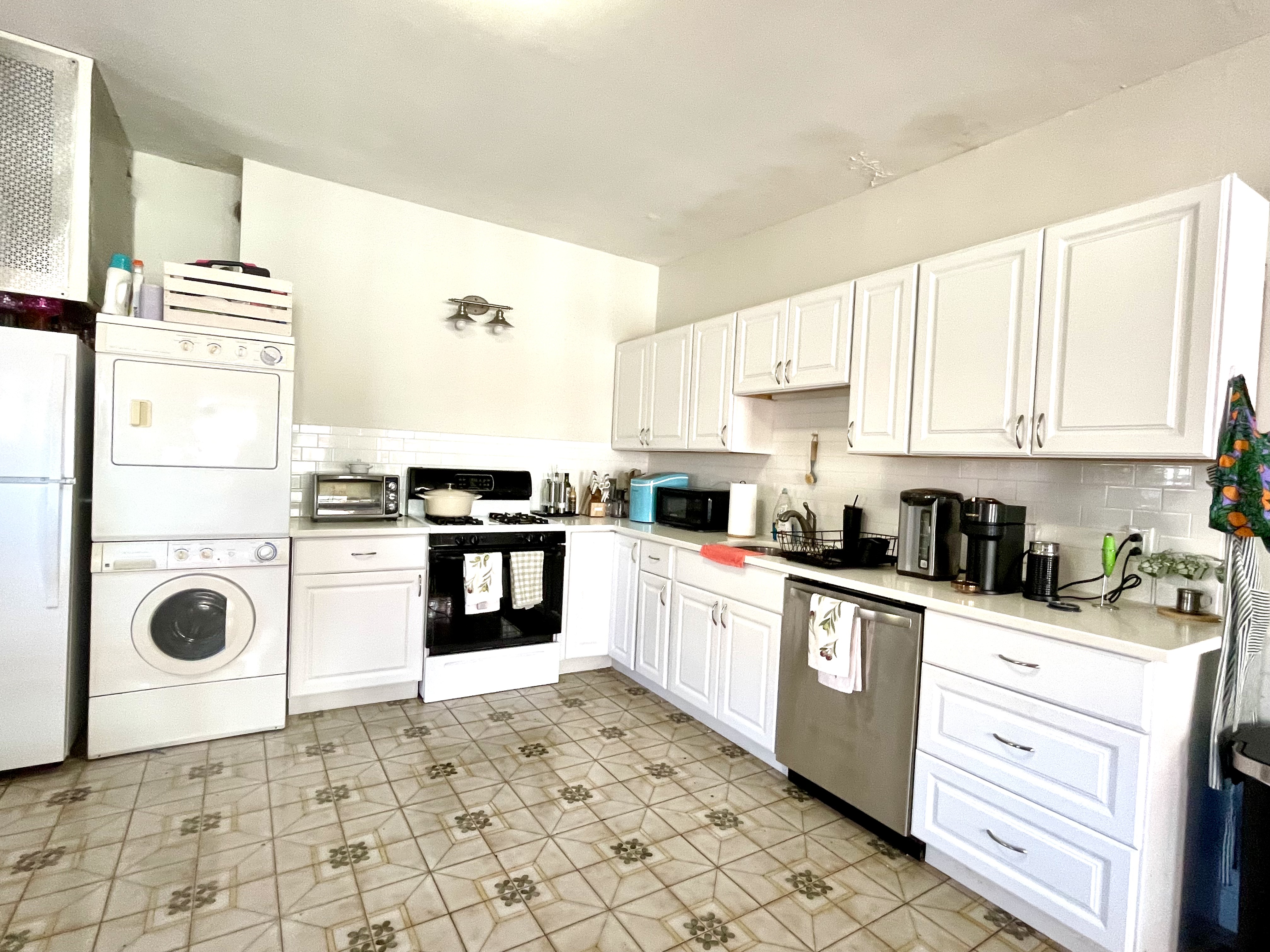 443 Hanover St, North End