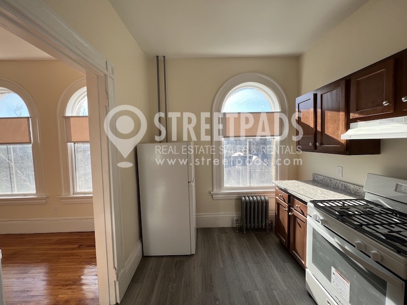 2 Ware St, Jamaica Plain