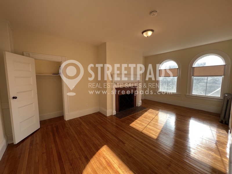 2 Ware St, Jamaica Plain
