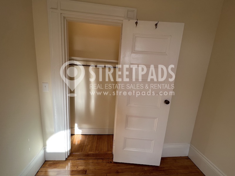 2 Ware St, Jamaica Plain