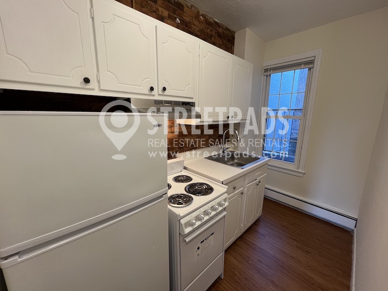 74 Huntington Ave, Jamaica Plain