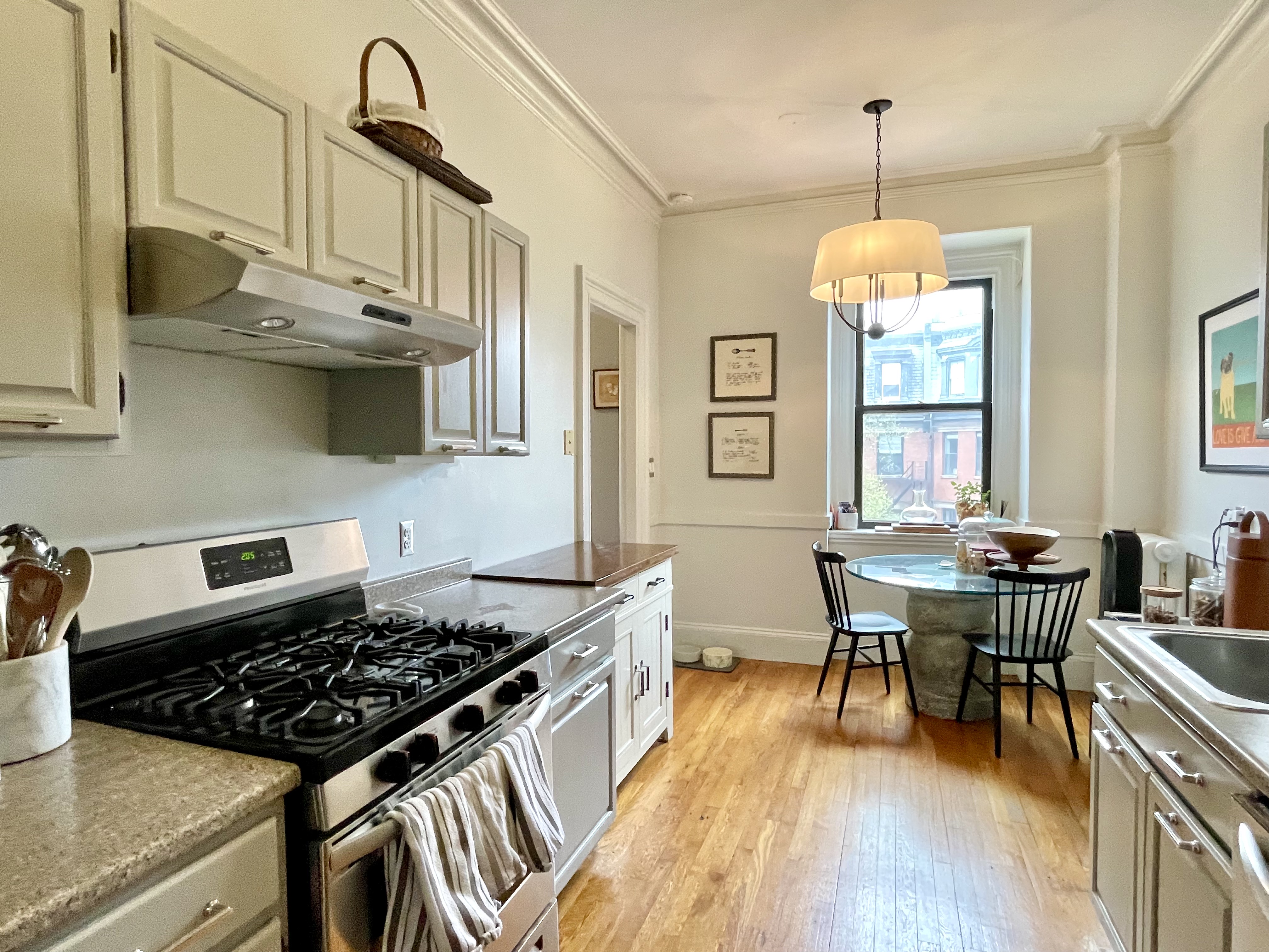 140 Marlborough St, Back Bay