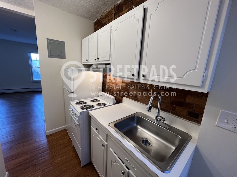 74 Huntington Ave, Jamaica Plain