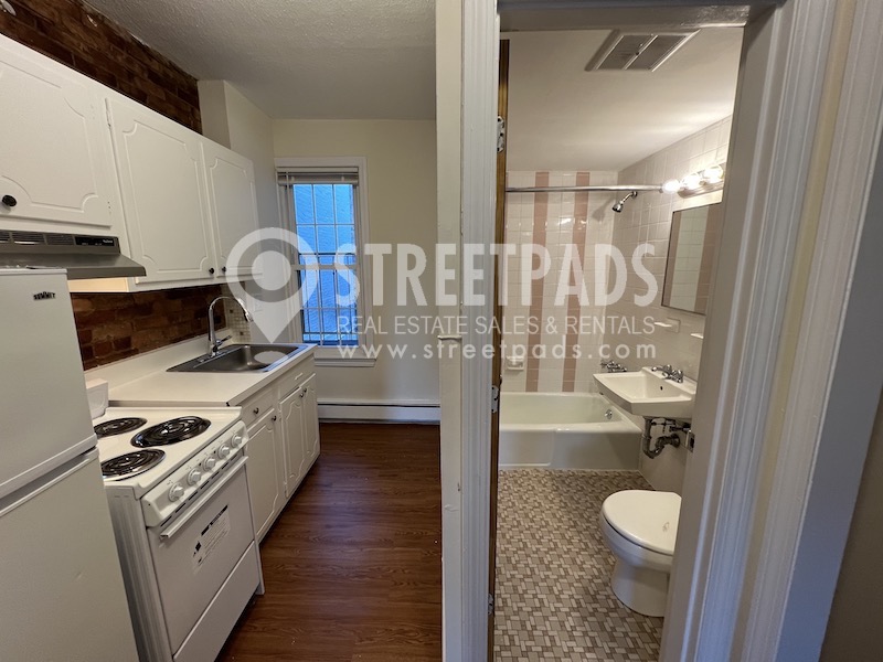 74 Huntington Ave, Jamaica Plain