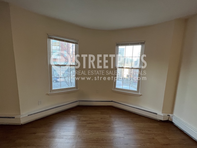 74 Huntington Ave, Jamaica Plain