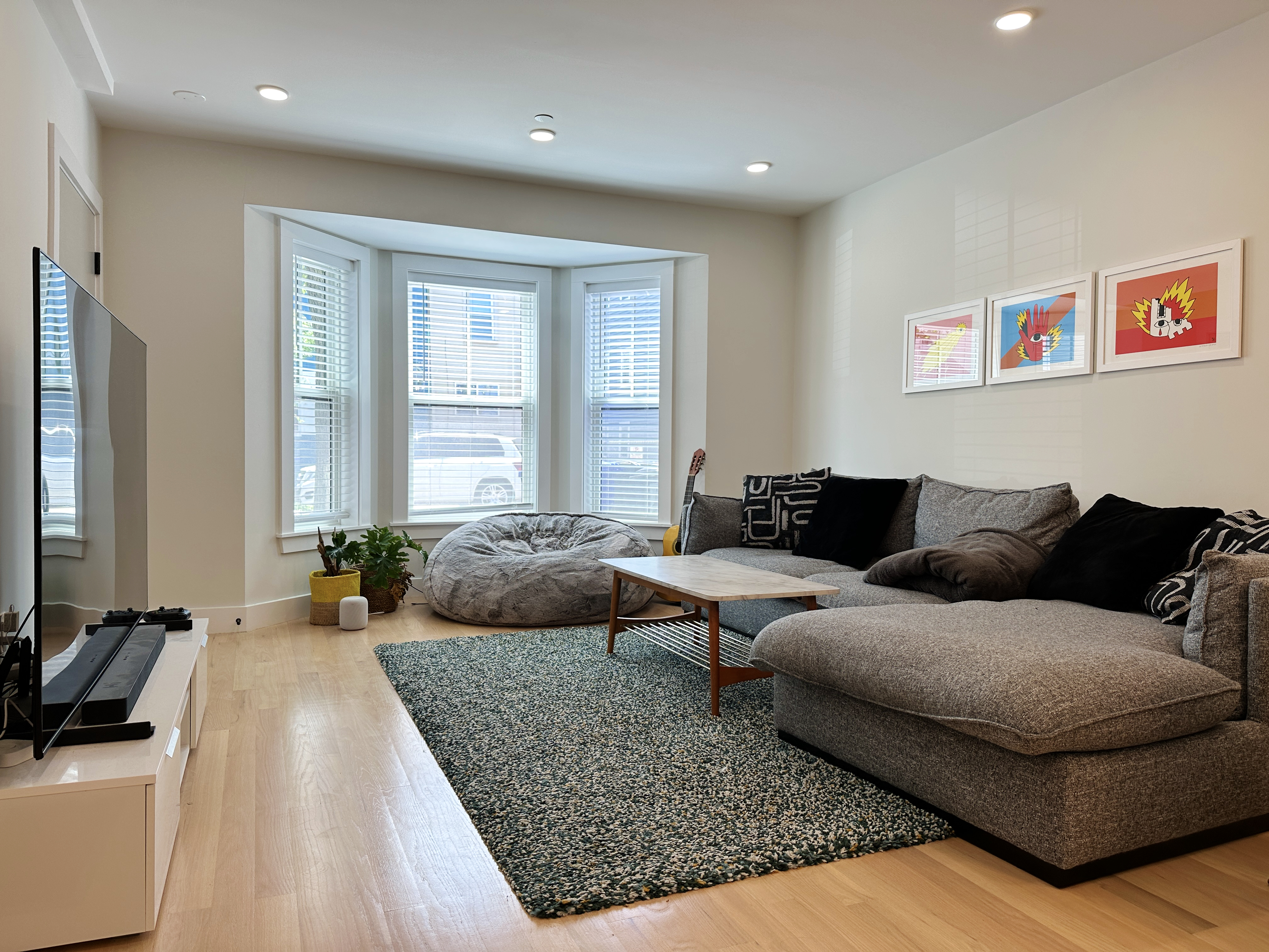 216 Havre St, East Boston