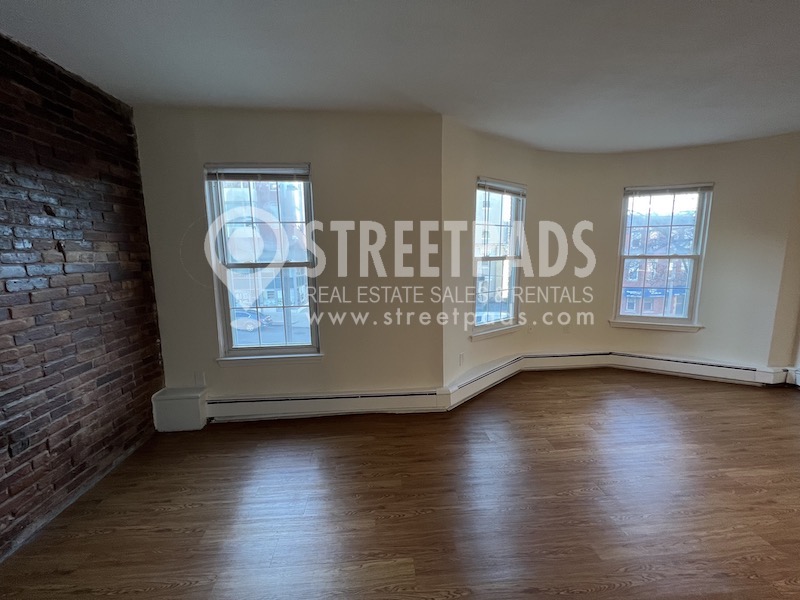 74 Huntington Ave, Jamaica Plain