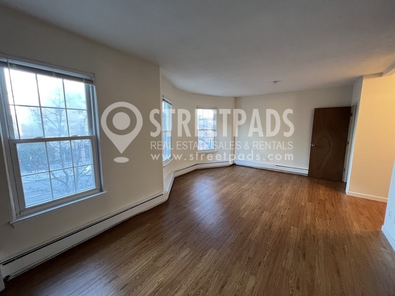 74 Huntington Ave, Jamaica Plain