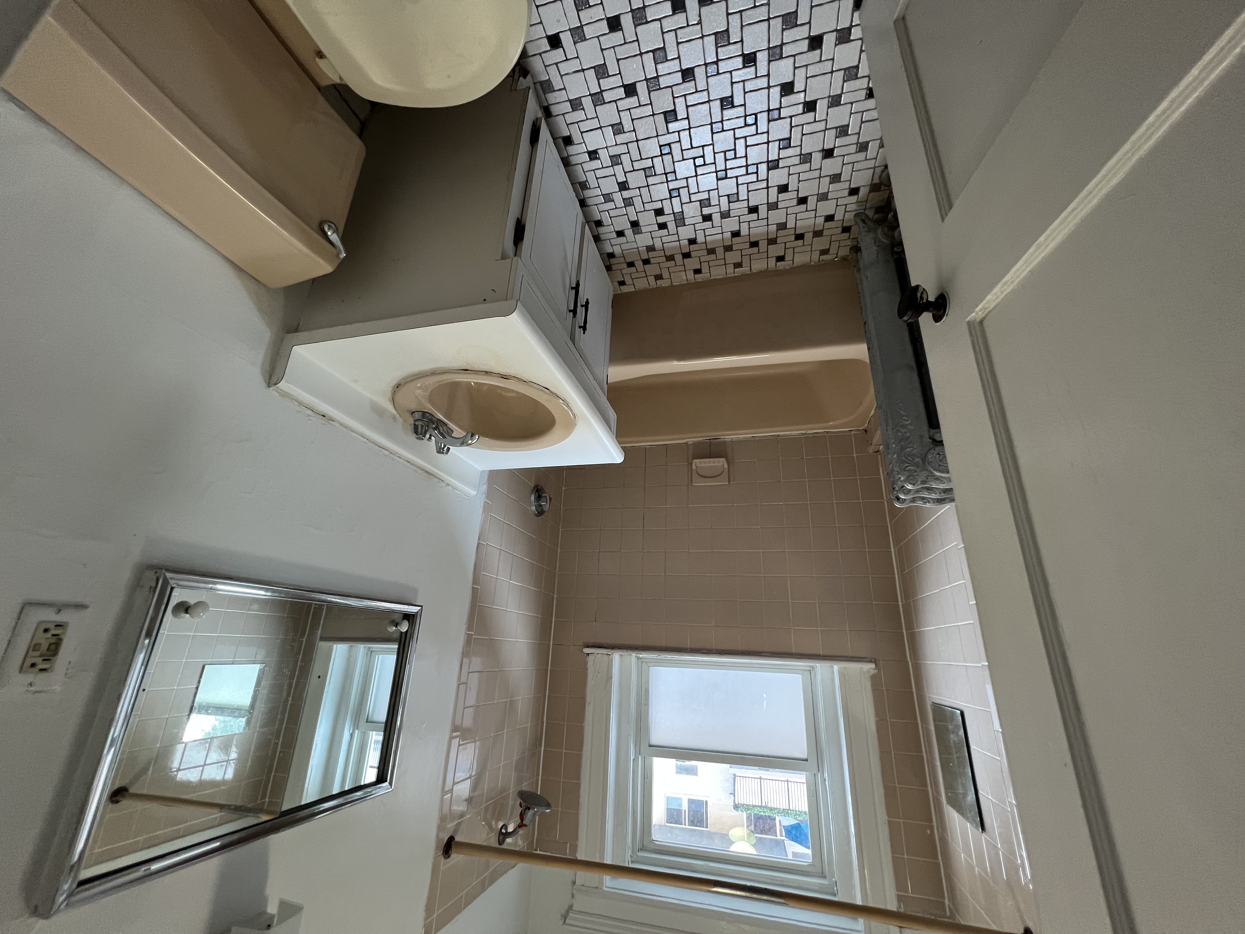 34 Medfield St, Fenway