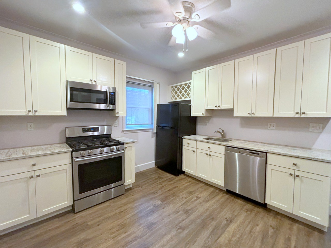 90 Park Ave, Huron Village