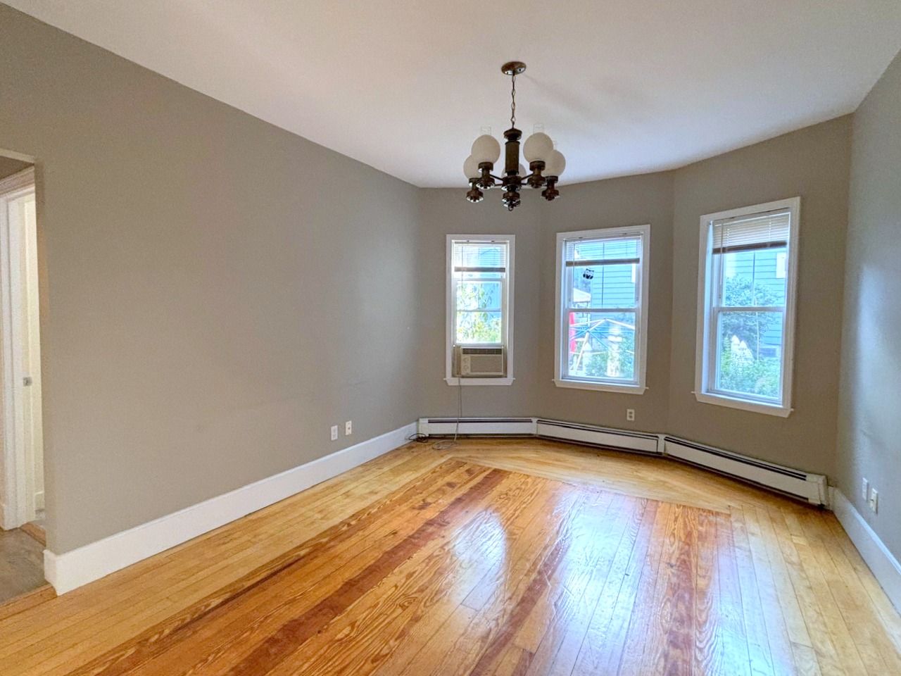 90 Park Ave, Huron Village