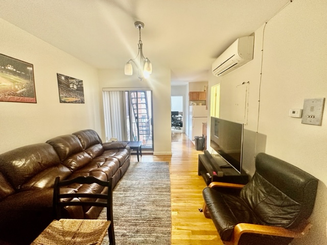 172 Salem St, North End