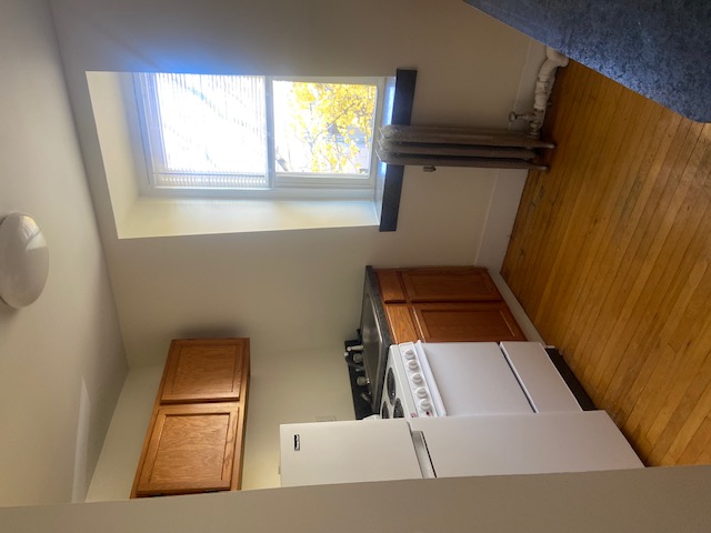 9 Moore St, Davis Square