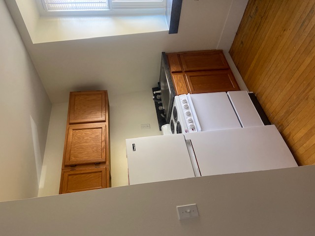 9 Moore St, Davis Square