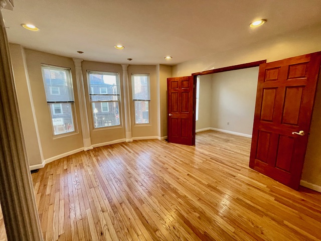 381 Hanover, North End