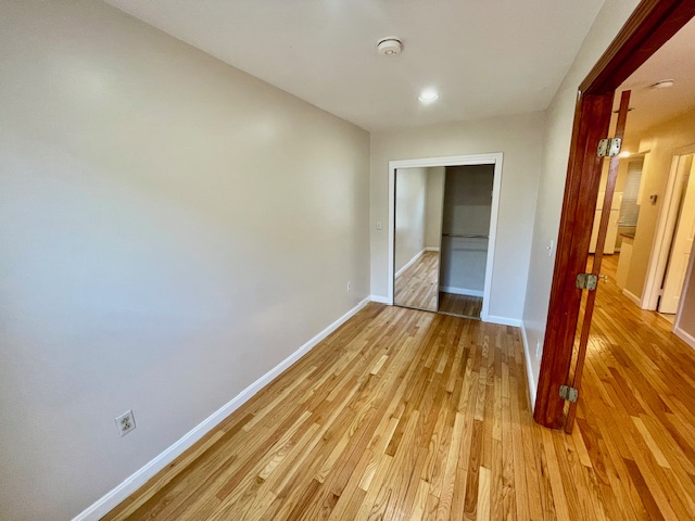 381 Hanover, North End