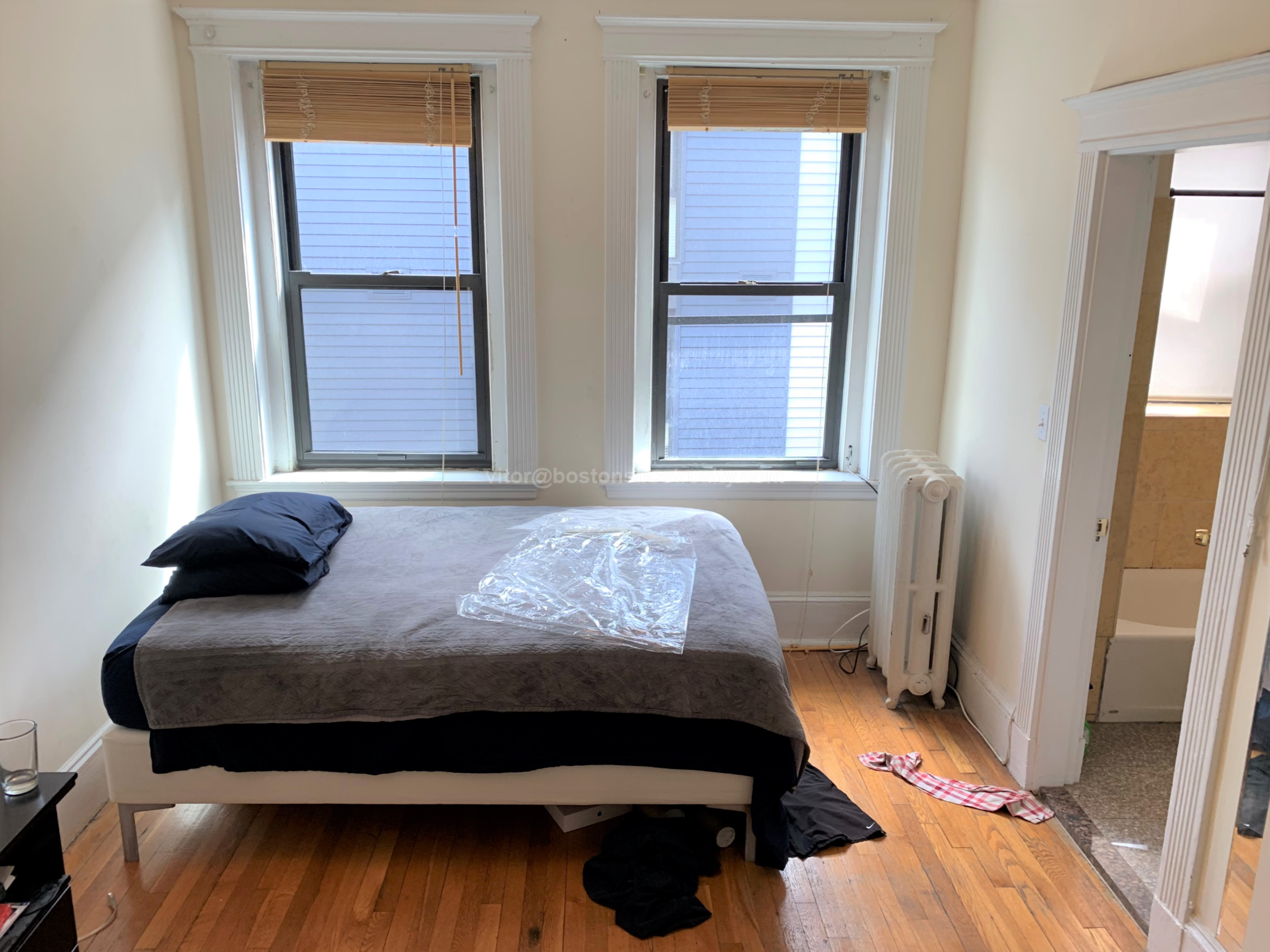 1318 Commonwealth Ave, Allston