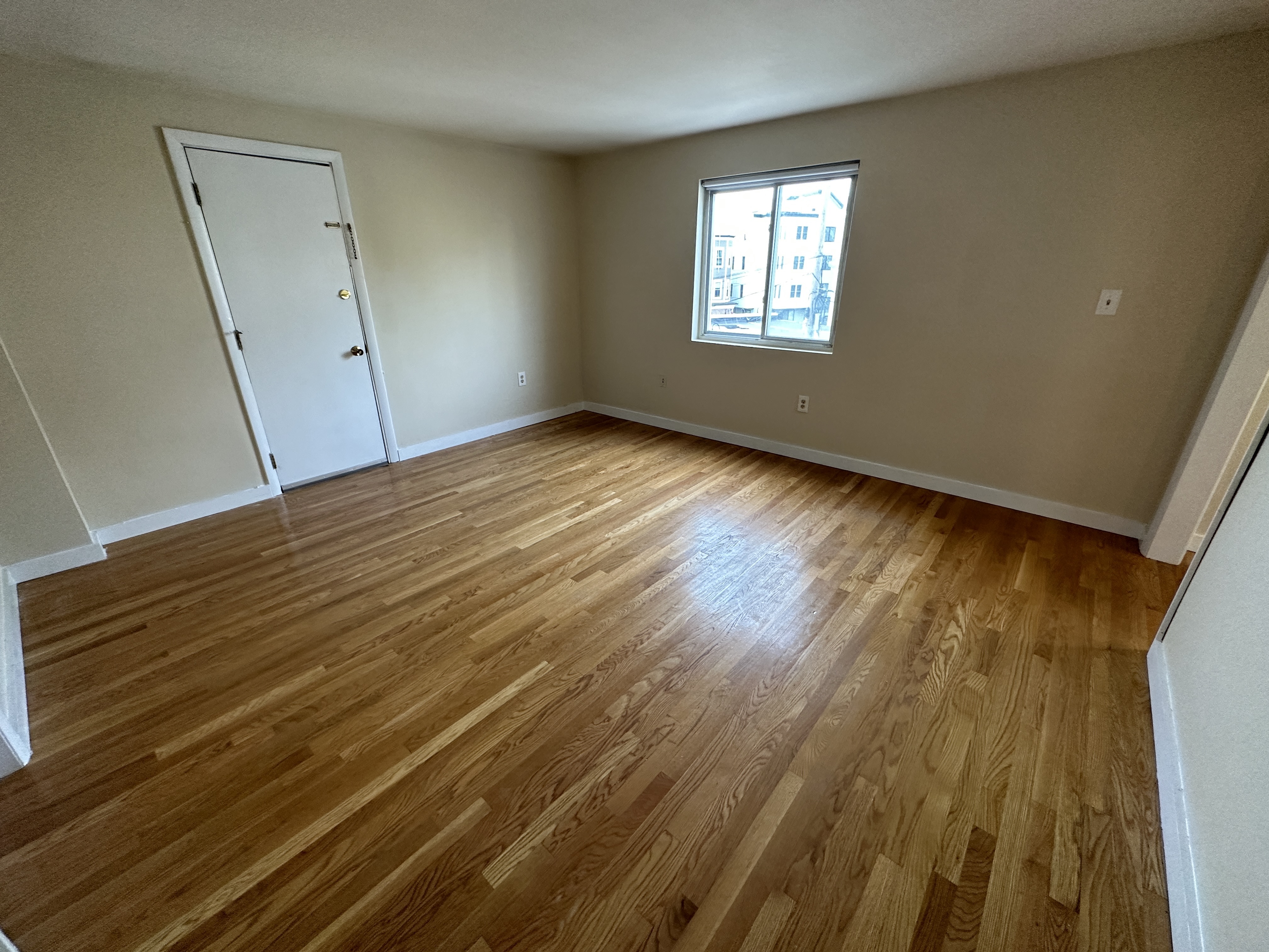 385 Dorchester St, South Boston