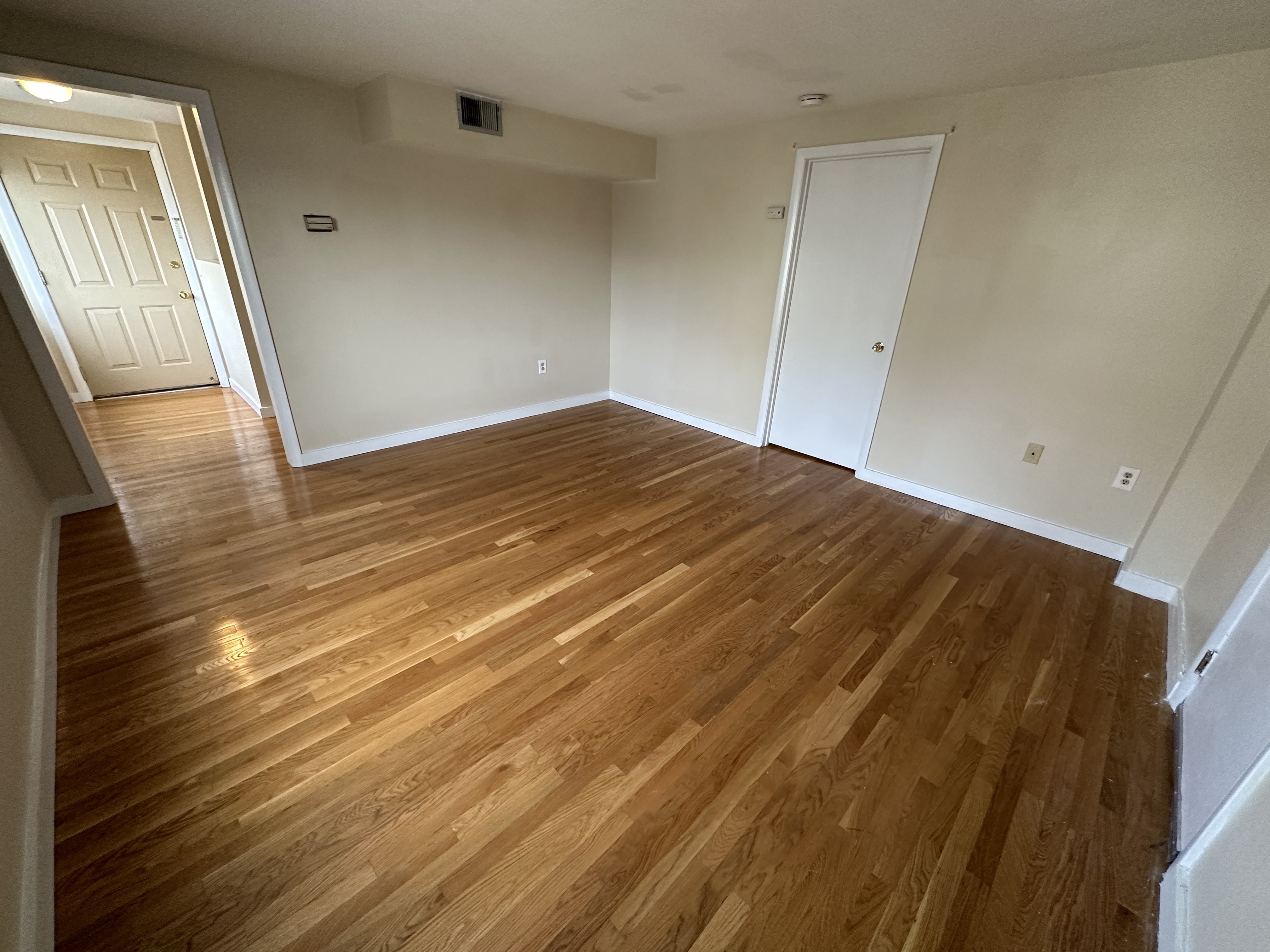 385 Dorchester St, South Boston