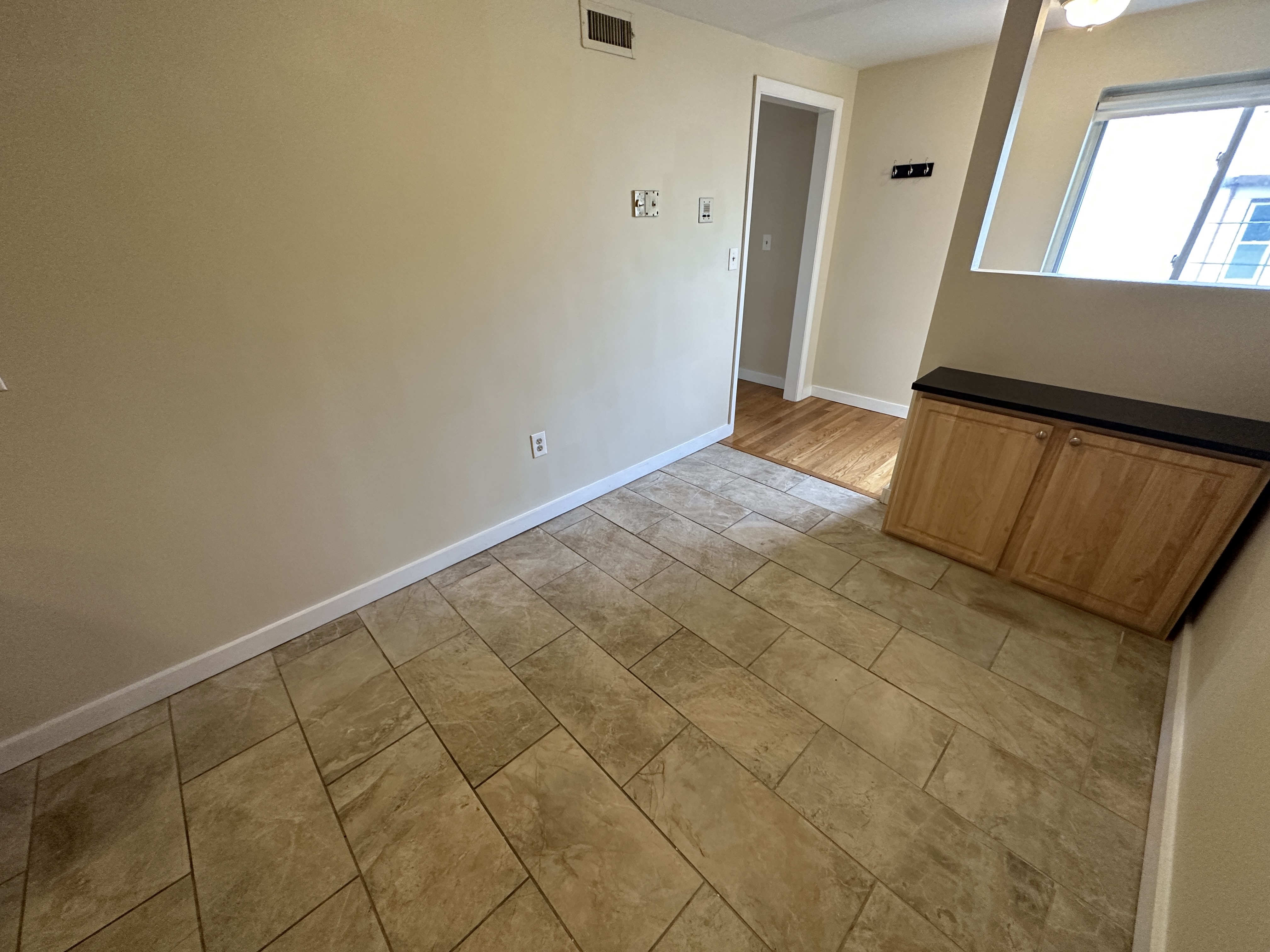 385 Dorchester St, South Boston