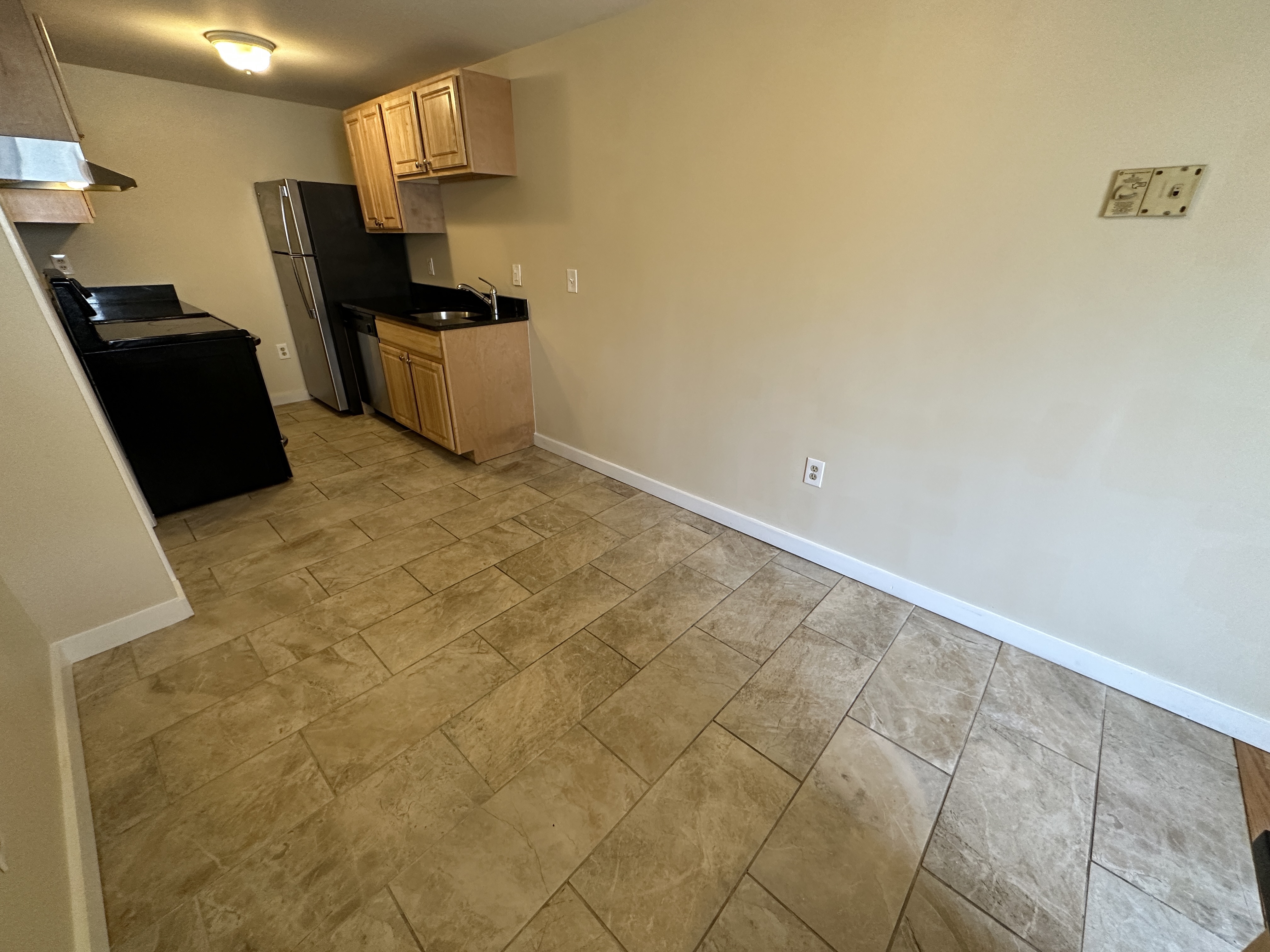 385 Dorchester St, South Boston