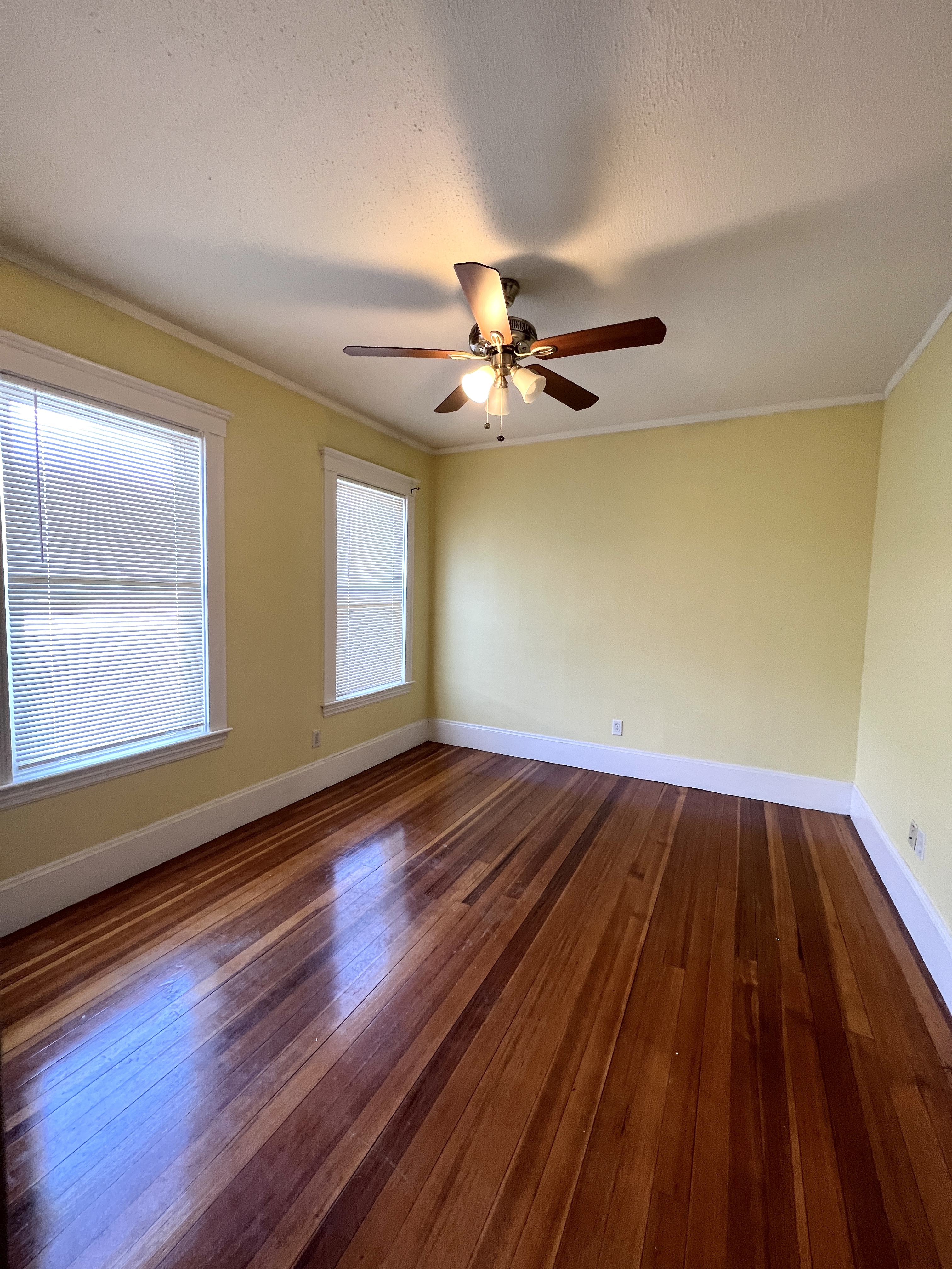 223 Holland St, Teele Square