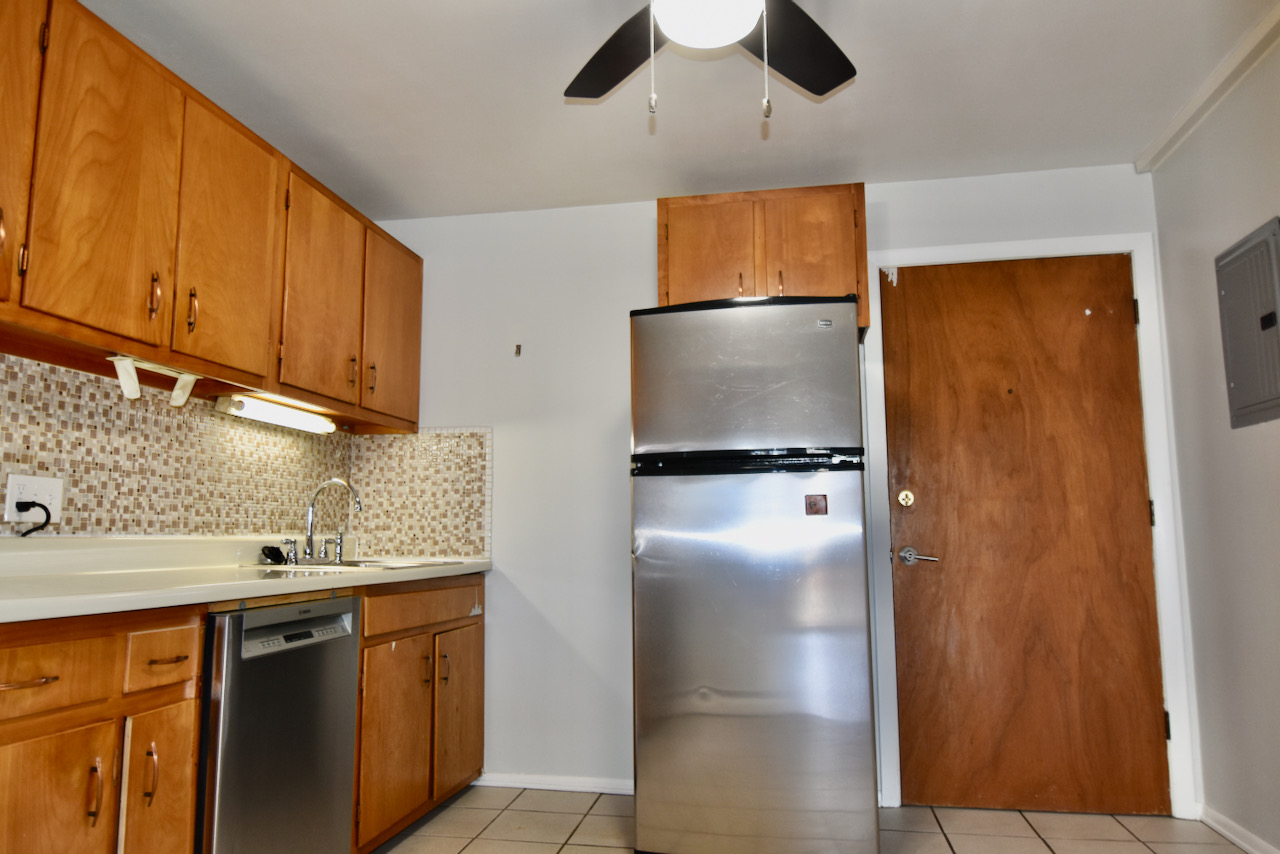 10 Linda Ln, Dorchester