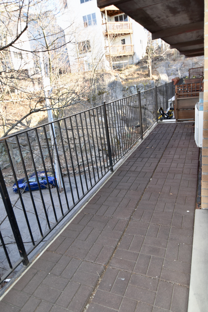 10 Linda Ln, Dorchester