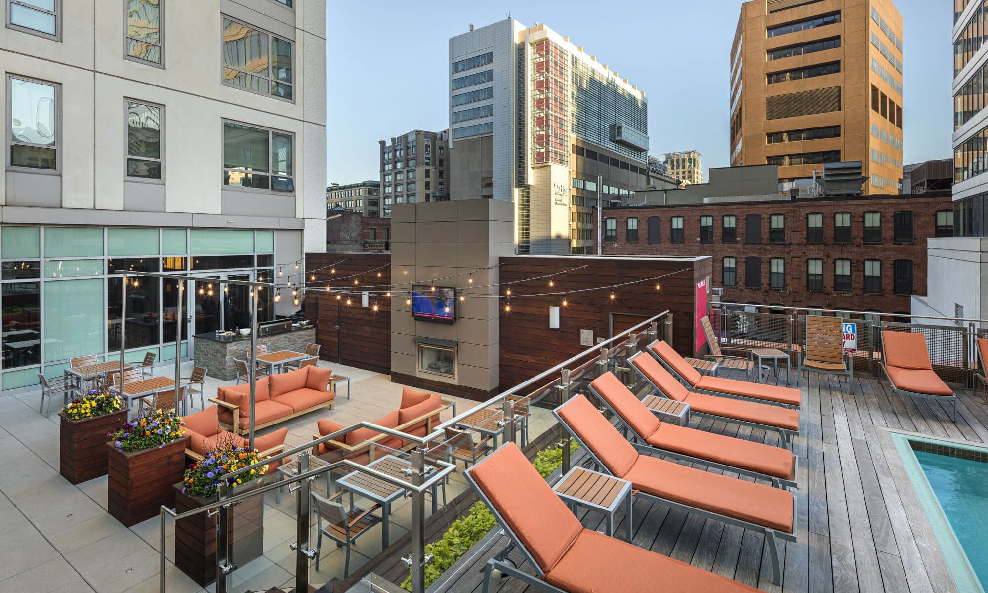 665 Washington St, Downtown