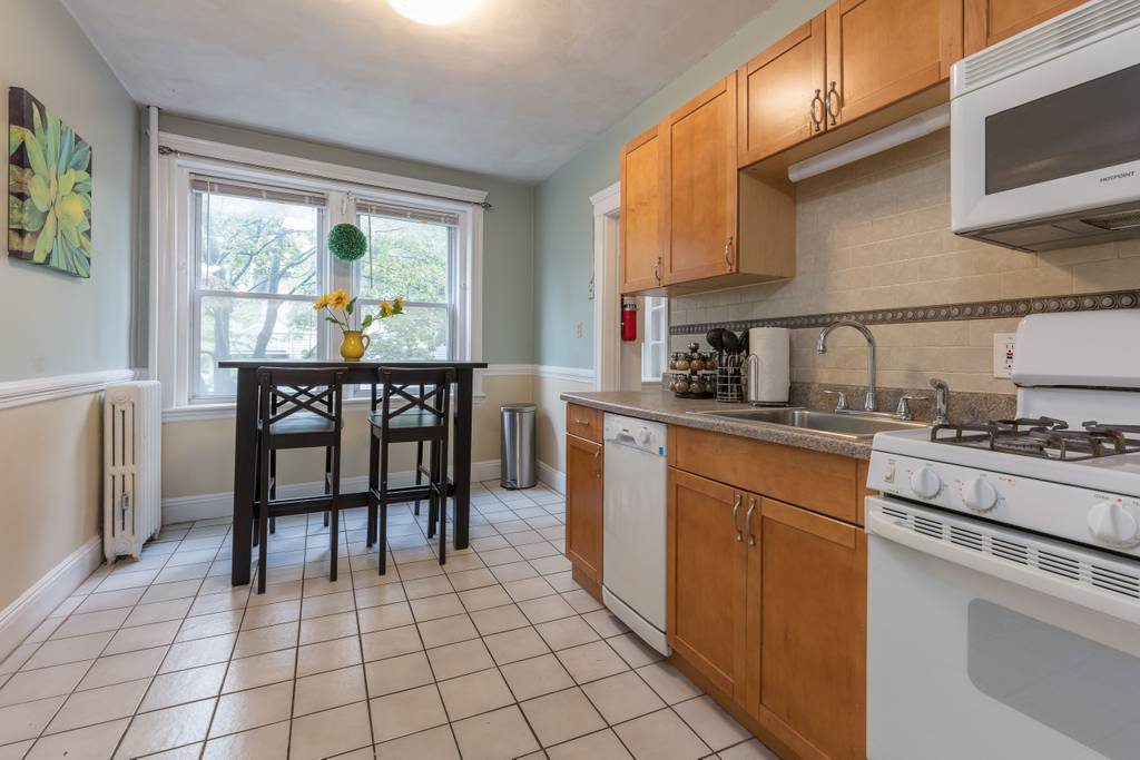 104 Toxteth, Longwood