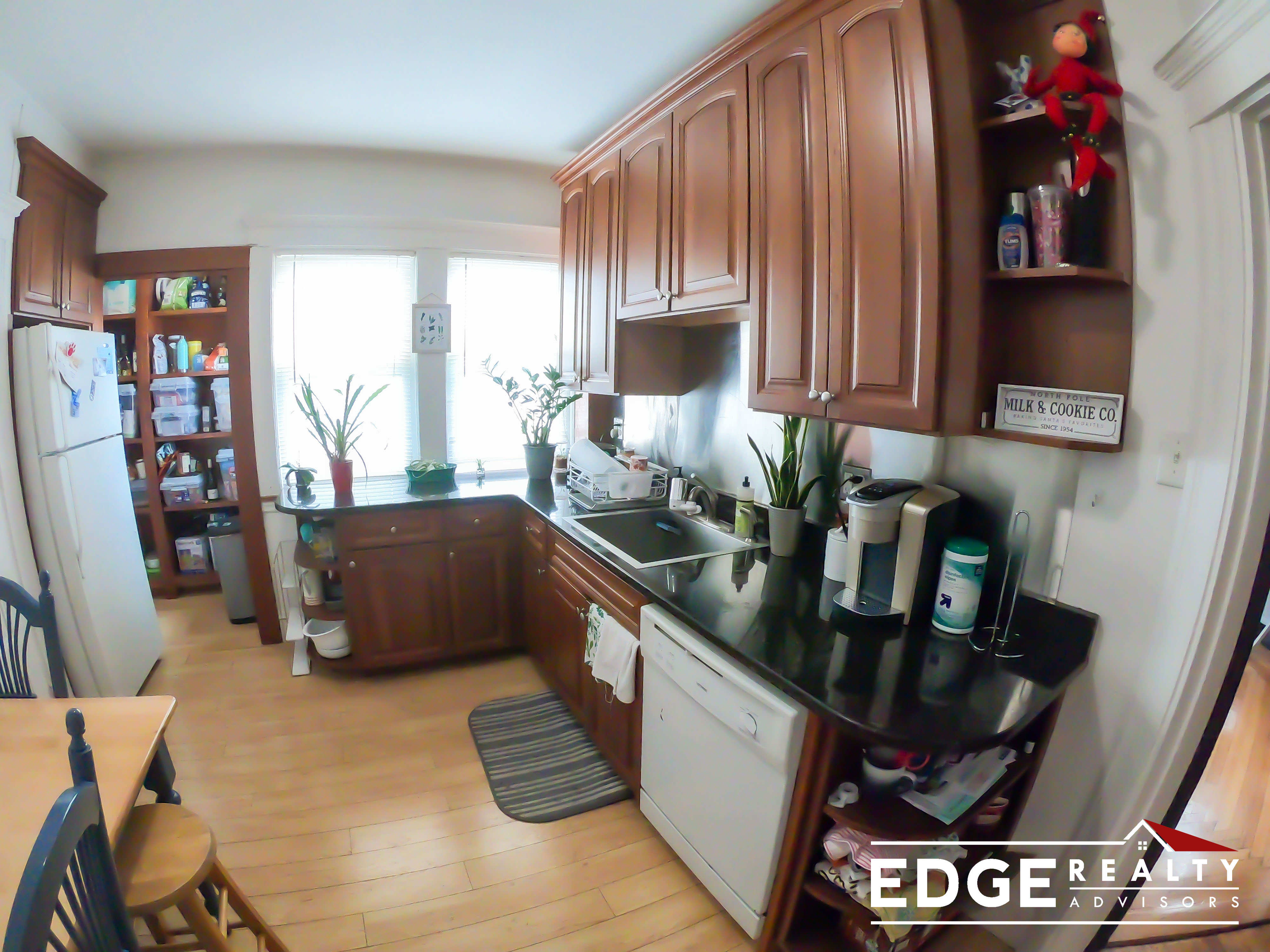 69 Oak Square Ave, Brighton