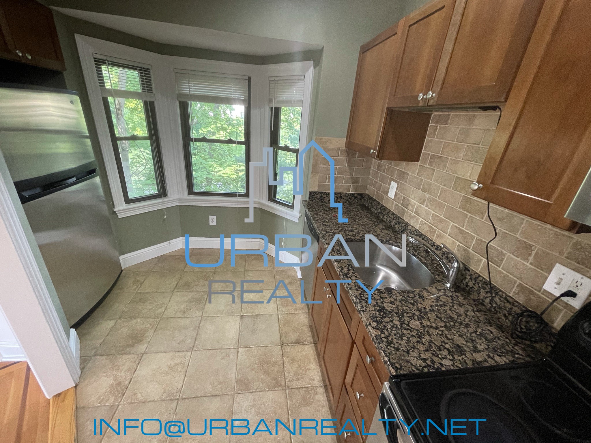 41 Commonwealth Ave, Newton