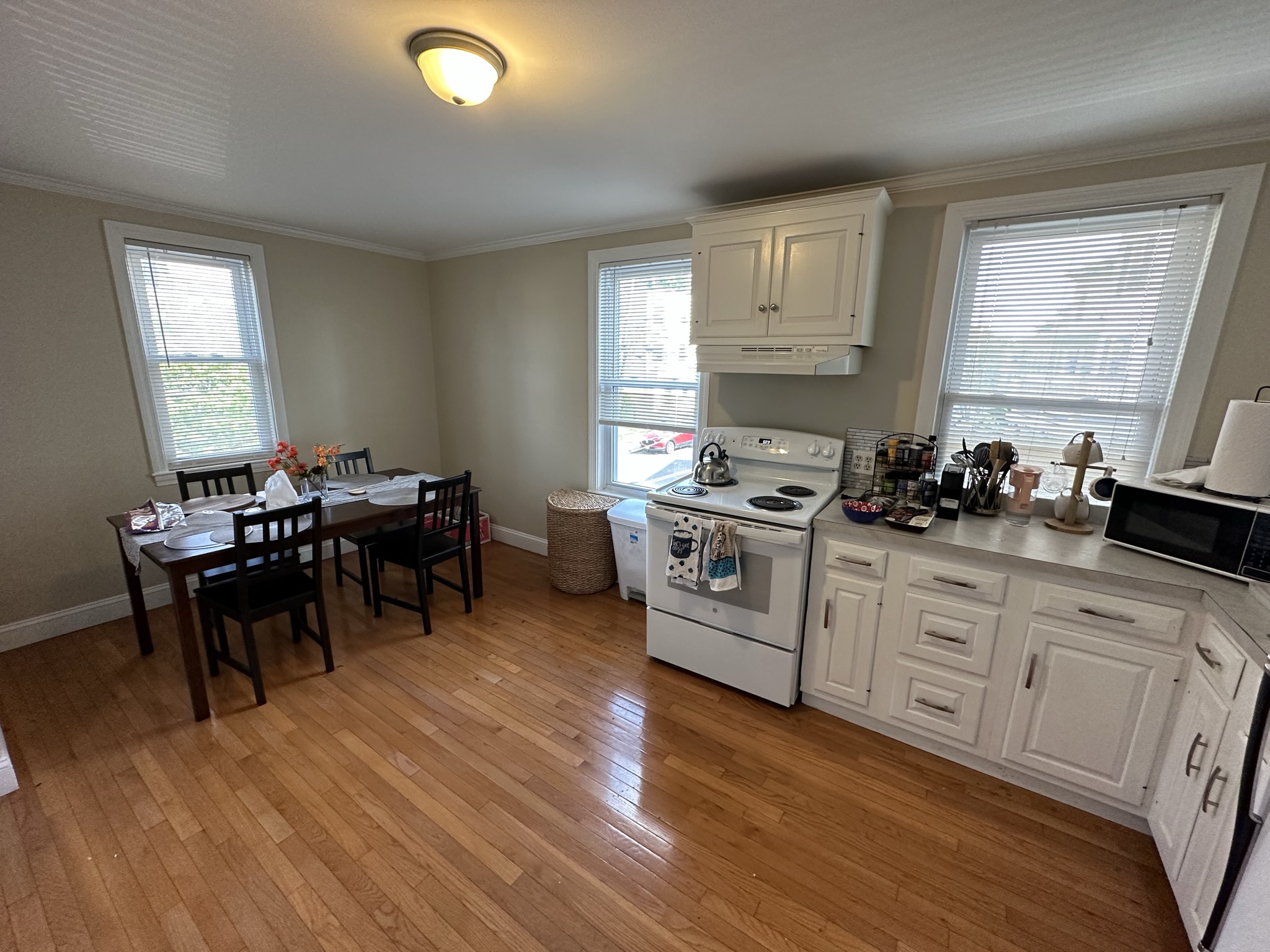 438 Washington St, Brighton